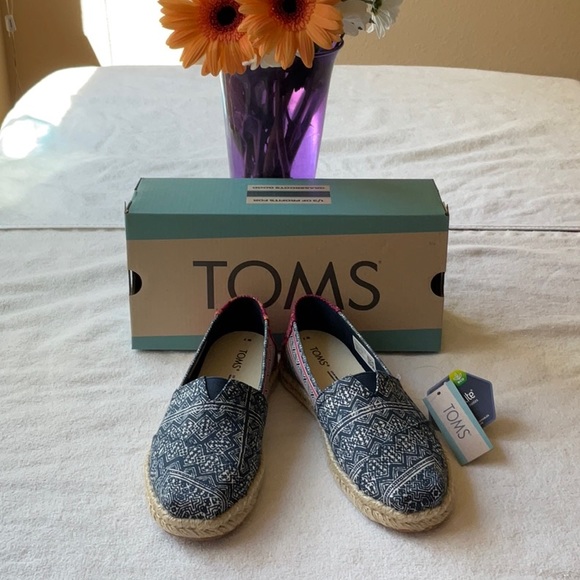🪷 TOMS HMONG INDIGO FLORAL ROPE ESPADRILLE 🪷 - Picture 6 of 16